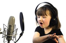 Questions to Ask Your Vocal Coach If You Want to Master Singing